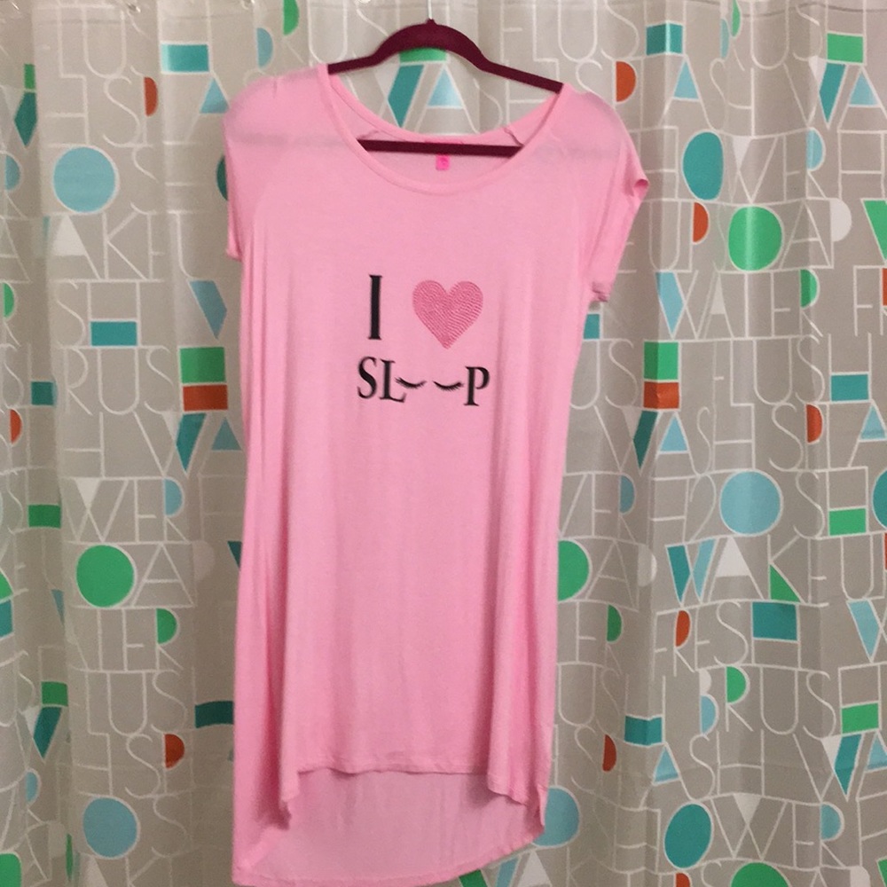 Night gown, never worn